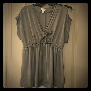 Gray L maternity top